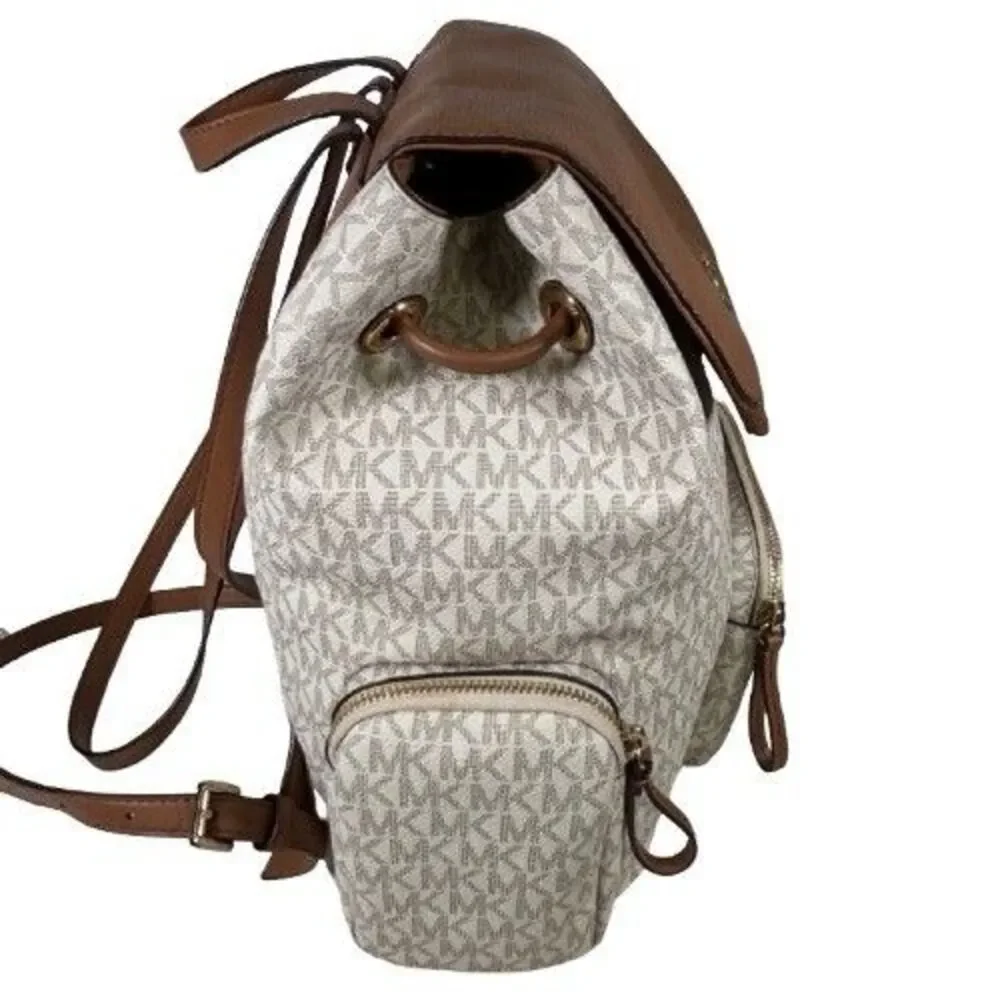 MICHAEL KORS ABBEY Vanilla Large Cargo Signature Backpack Bag 35T9GAYB7B NWOT